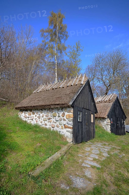 Old thatched fishing hut in Knäbäckshusen, a small fishing village near Rörum, Simrishamn municipality, Skåne County, Sweden, Scandinavia, Europe