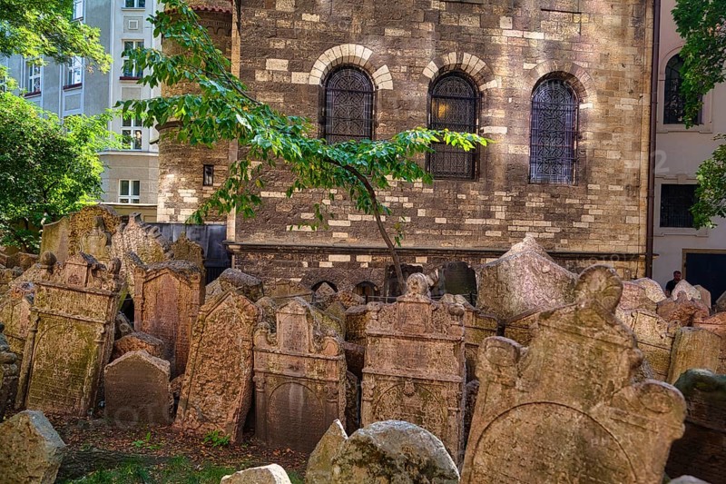 Old Jewish Cemetery, Prague, Czech Republic, Europe