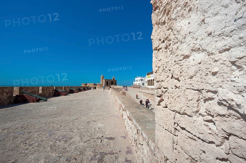Fortress wall with cannons in the port city, city, tourism, travel, holiday, city trip, city trip, defence, Essaouira, Morocco, Africa