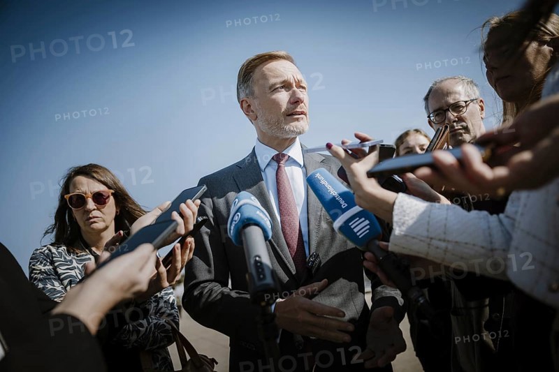 Christian Lindner (FDP), Federal Minister of Finance, photographed during a press statement in front of departure from New York to Washington DC, in New York City, 23 October 2024. Photographed on behalf of the Federal Ministry of Finance