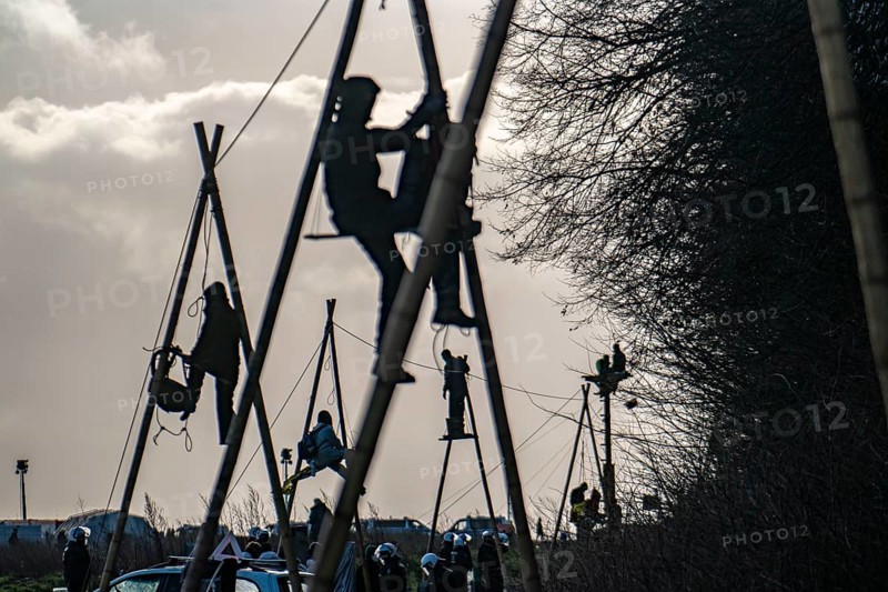 Beginning of the eviction of the Lützerath hamlet, camp of climate activists and squatters, at the Garzweiler 2 opencast lignite mine, by the police, Erkelenz, North Rhine-Westphalia, Germany, Europe