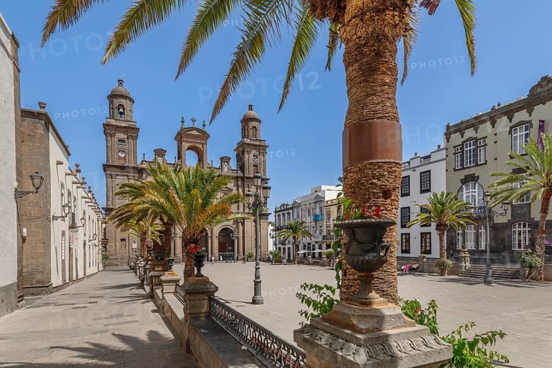 Cathedral of Santa Ana at Plaza Santa Ana, Vegueta Old Town, UNESCO World Heritage Site, Las Palmas, Gran Canaria, Canary Islands, Spain, Las Palmas de Gran Canaria, Gran Canaria, Canary Islands, Spain, Europe