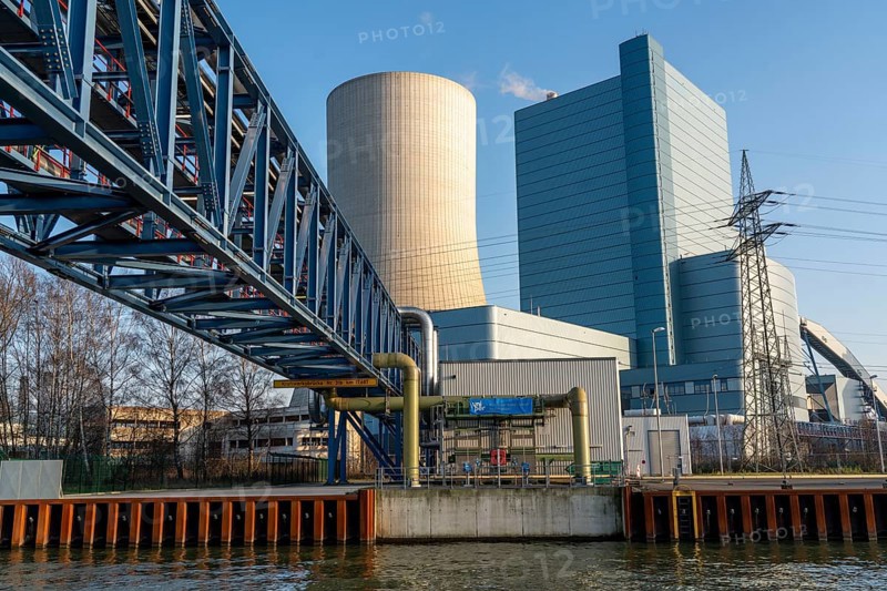 The Datteln 4 hard coal-fired power plant, operated by Uniper, on the Dormtund-Ems Canal, scheduled to go online in summer 2020 following the coal compromise, district heating pipelines, Datteln, Germany, Europe