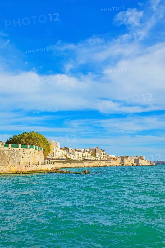 Ortygia historic district seafront, Ortygia, Syracuse, Sicily, Italy, Europe