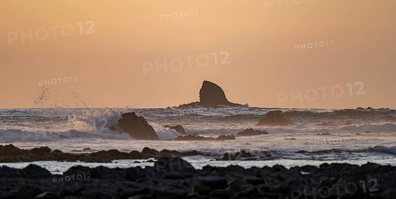 Evening mood, Marino Ballena National Park, coast with waves, South Pacific Ocean, Puntarenas Province, Osa, Costa Rica, Central America