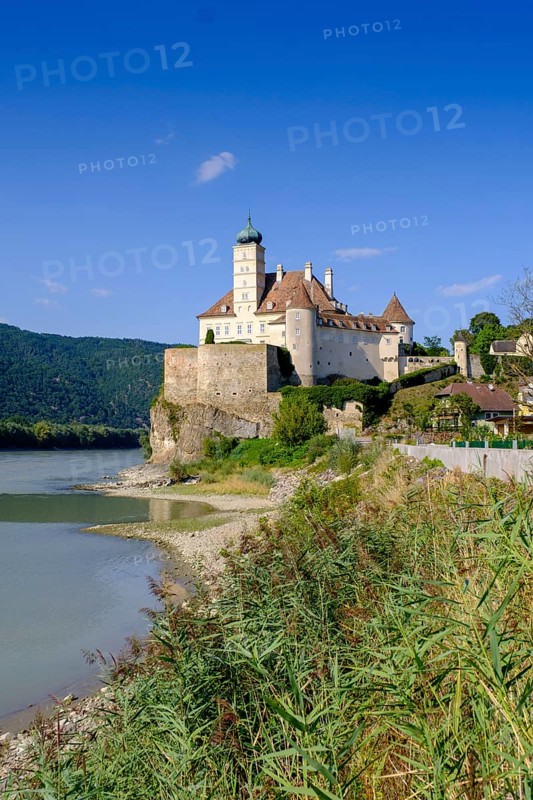 Schönbühel Castle, on the Danube, Schönbühel-Aggsbach, Wachau, Lower Austria, Austria, Europe