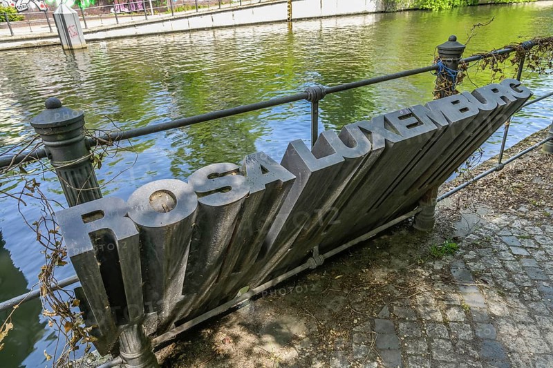 Landwehr Canal, Rosa Luxemburg Memorial, site of the murder, Tiergarten, Mitte, Berlin, Germany, Europe