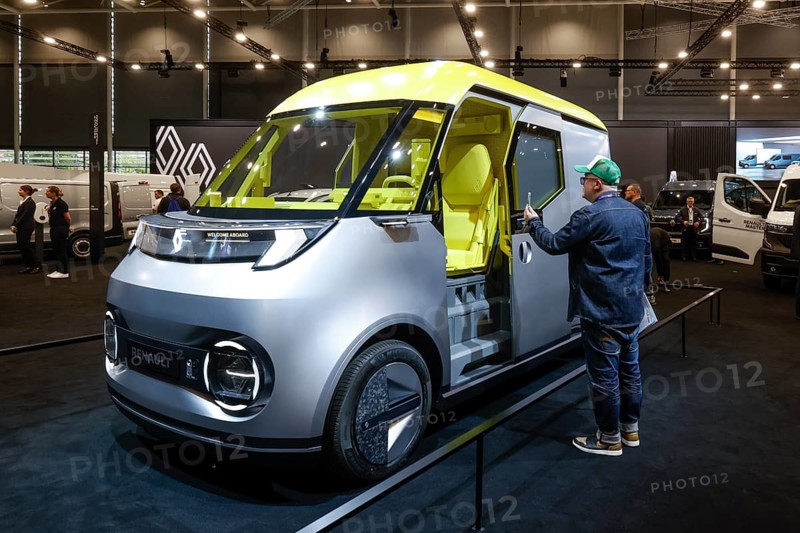 Renault Estafette Concept electric delivery van, IAA Transportation trade fair Hanover, Hanover, 18/09/2024, Hanover, Lower Saxony, Germany, Europe