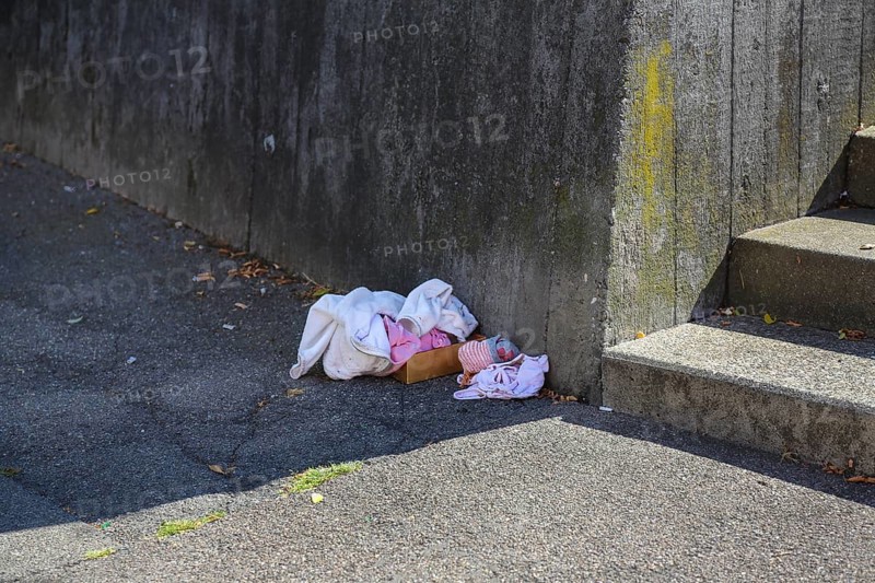 Littering, littering of public spaces, rubbish, waste, pollution, Reutlingen, Baden-Württemberg, Germany, Europe