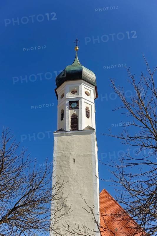 Old parish church of St Mauritius, Mauritiuskirche, church, sacred architecture, onion dome, church tower, clock, Baroque building from 1737 with Gothic components, 15th century, cross, Langenenslingen, Upper Swabia, Baden-Württemberg, Germany, Europe