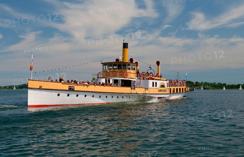 Europe, Germany, Bavaria, Chiemsee, Chiemgau, Prien-Stock, paddle steamer Ludwig Fessler from 1926 in motion, Prien, Bavaria, Germany, Europe