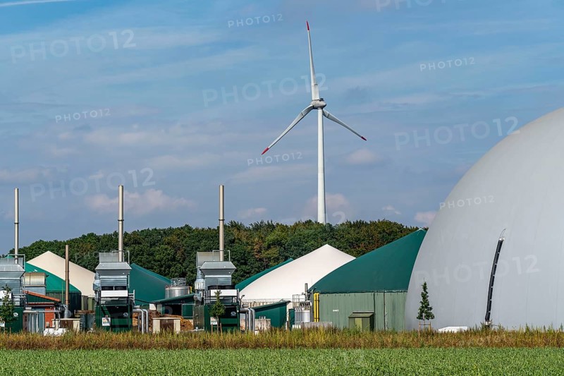 Biogas plant, combined heat and power plants, for power generation, dome-shaped gas storage, wind power plant, Rietberg, North Rhine-Westphalia, Germany, Europe