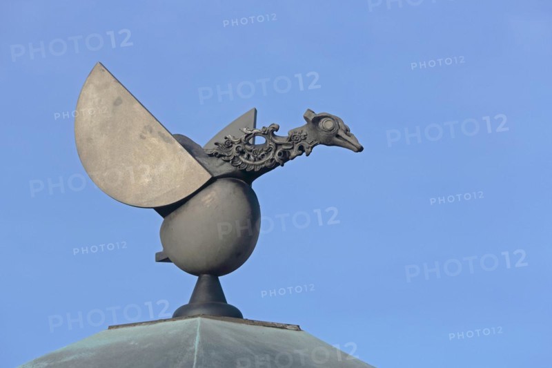 Sculpture Flying Duck by Jürgen Goertz 1995, bird figure, duck figure, bizarre, whimsical, black, bronze, free-standing, Schlossplatz, Promenade, Ansbach, Middle Franconia, Franconia, Bavaria, Germany, Europe