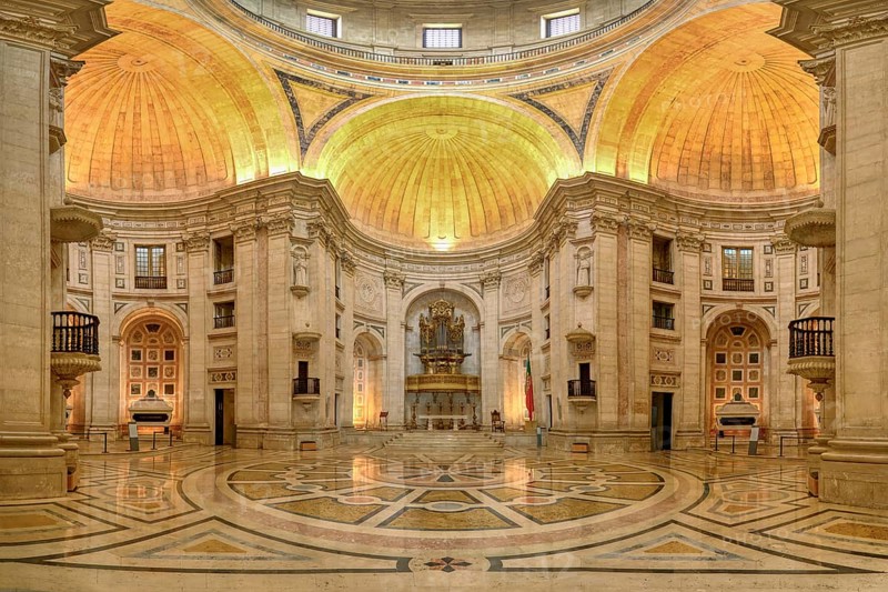 Church of Santa Engracia converted into National Pantheon, Central crossing and naves polychromed marble patterns and pipe organ, Lisbon, Portugal, Europe