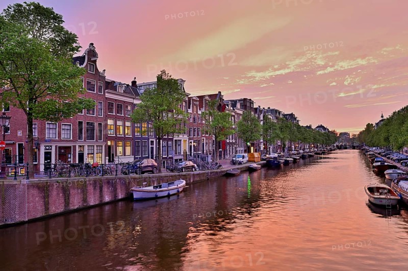 Prinsengracht canal in the evening light after sunset, Amsterdam, North Holland, Netherlands