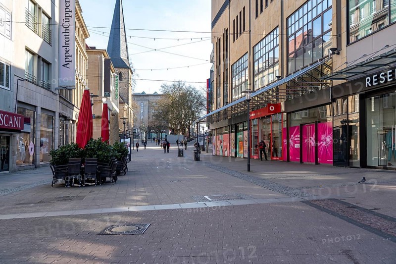 Effects of the coronavirus pandemic in Germany, Essen, empty shopping street, Kettwiger Straße