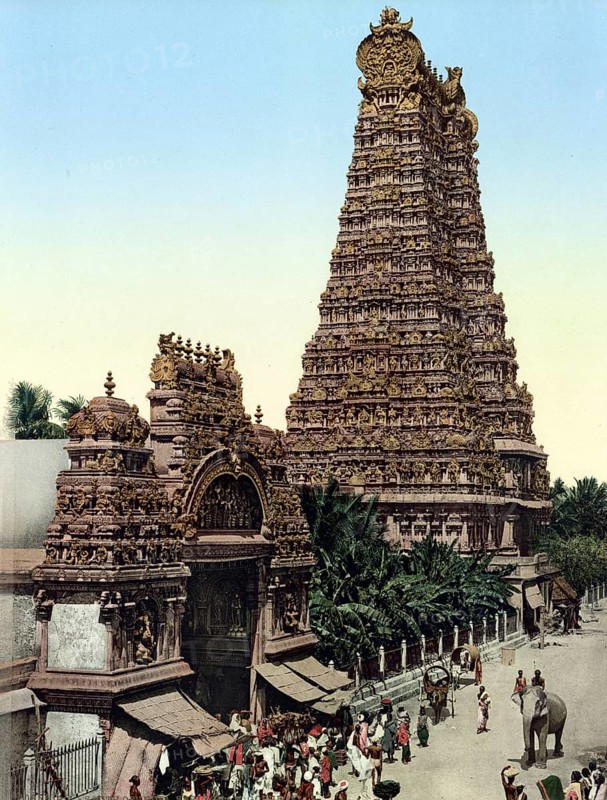 South India. Gopuram or Gopura, a monumental entrance tower, usually ornate, at the entrance of a Hindu temple at Seringham, Historic, digitally restored reproduction from a 19th century original, Record date not stated, South of India. gopuram or gopura, a monumental entrance tower, usually ornate, at the entrance of a Hindu temple at Seringham, Historic, digitally restored reproduction from a 19th century original, Record date not stated