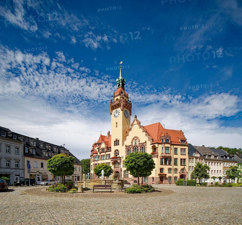 Art Nouveau town hall and Wettin fountain, market square, Waldheim, Saxony, Germany, Europe
