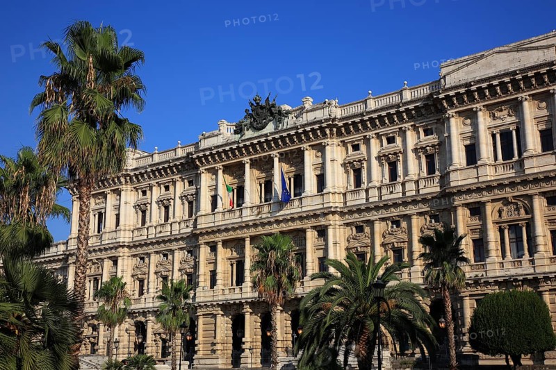 Palazzo di Giustizia, Palace of Justice, Prati district on the banks of the Tiber, Rome, Italy, park side, Europe