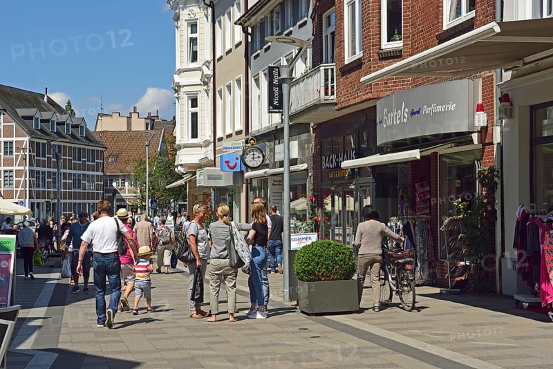 Europe, Germany, Hamburg, district Bergedorf, Sachsentor, pedestrian zone, City, shopping street, Hamburg, Hamburg, Federal Republic of Germany, Europe