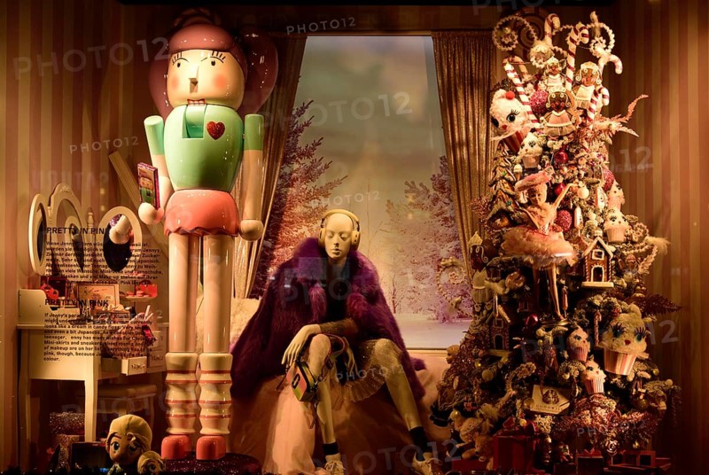 Europe, Germany, Bavaria, Munich, City, Kaufinger Straße, Oberpollinger department stores' with Christmas decorations, Traditional department stores', Hamburg, Hamburg, Federal Republic of Germany, Europe