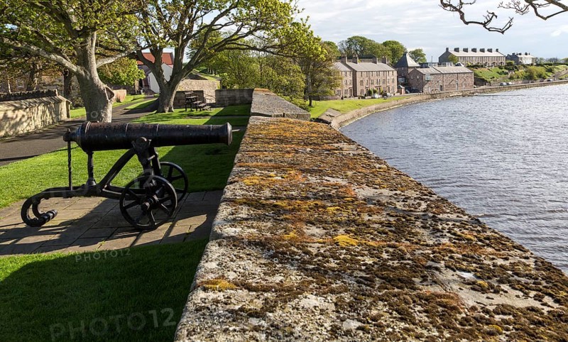 Fortified defensive walls facing North Sea, Berwick-upon-Tweed, Northumberland, England, UK
