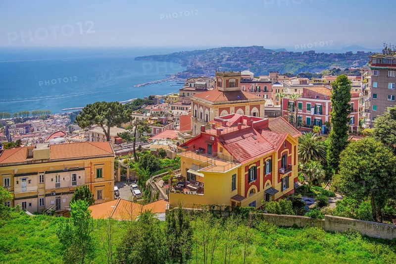 Old villas overlooking the sea on the hillside of Vomero, Naples, Gulf of Naples, Campania, Italy, Europe