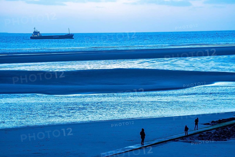 West beach, beach walk, beach, island, East Frisia, winter, season, autumn, Lower Saxony, Germany, Europe