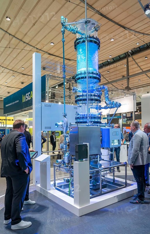 First day at the Hannover Messe 2022, industrial trade fair, after a 2-year corona break, exhibition hall, Siemens exhibition stand, Lower Saxony, Germany, Europe