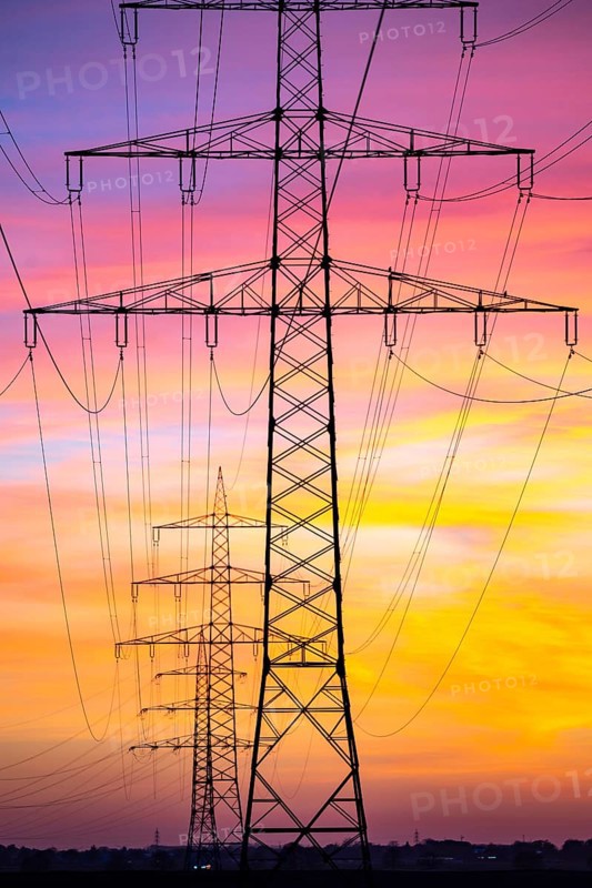 Extra-high-voltage lines, 380 KV, power line, the electricity comes from the Rhenish lignite mining area, at the Neurath power station, near Grevenbroich, Germany, Europe