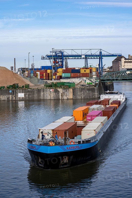 Container freighter Aarburg, leaving the container terminal in Frankfurt Osthafen, belonging to Contargo Rhein-Main GmbH, Hesse, Germany, Europe