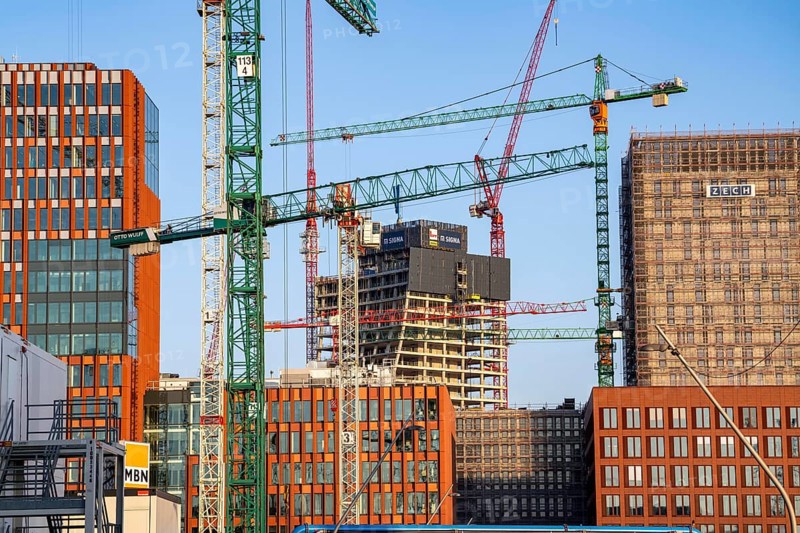 Construction sites in the east of Hafencity Hamburg, office building, new district on the Elbe, on the site of the former free harbour, residential units for 14, 000 people, 3, 000 hotel beds, 45, 000 jobs, Hamburg, Germany, to be built here by the 2030s, Europe