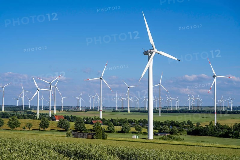 Wind farm north-east of Bad Wünnenberg, East Westphalia Lippe, Paderborn district, with the A44 motorway running through the middle, North Rhine-Westphalia, Germany, Europe