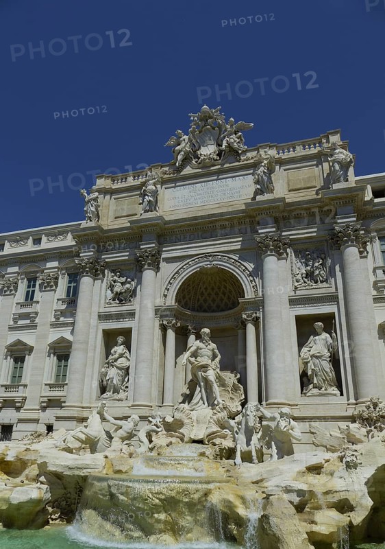 Palazzo Poli, also Palazzo Conti, Trevi Fountain, Fontana di Trevi, Rome, Italy, Europe