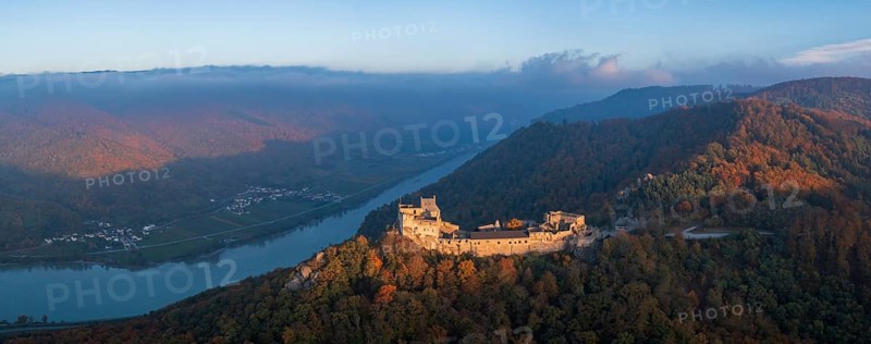 Aggstein castle ruins at sunrise, Schönbühel-Aggstein, Wachau, Lower Austria, Austria, Europe
