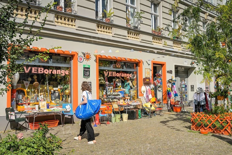 VEB Orange, second-hand goods, Oderberger Straße, Prenzlauer Berg, Pankow, Berlin, Germany, Europe
