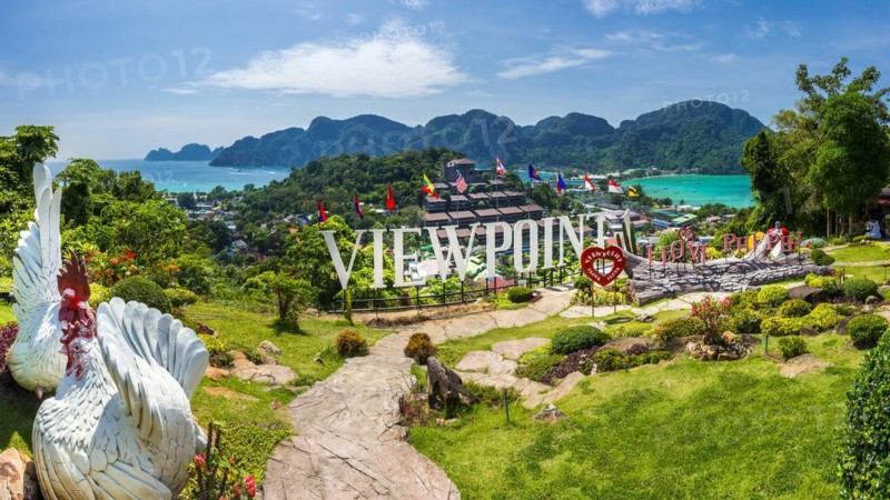 Viewpoint on the holiday island Phi Phi Don, view, tourism, touristic, travel, holiday, asian, sea, exotic, long-distance travel, paradise, paradisiacal, holiday paradise, island, Siam, hill, tropical, tropics, idyllic, panorama, landscape, coastal landscape, seascape, coast, beach holiday, beach holiday, sun, sunny, blue sky, Thailand, Asia