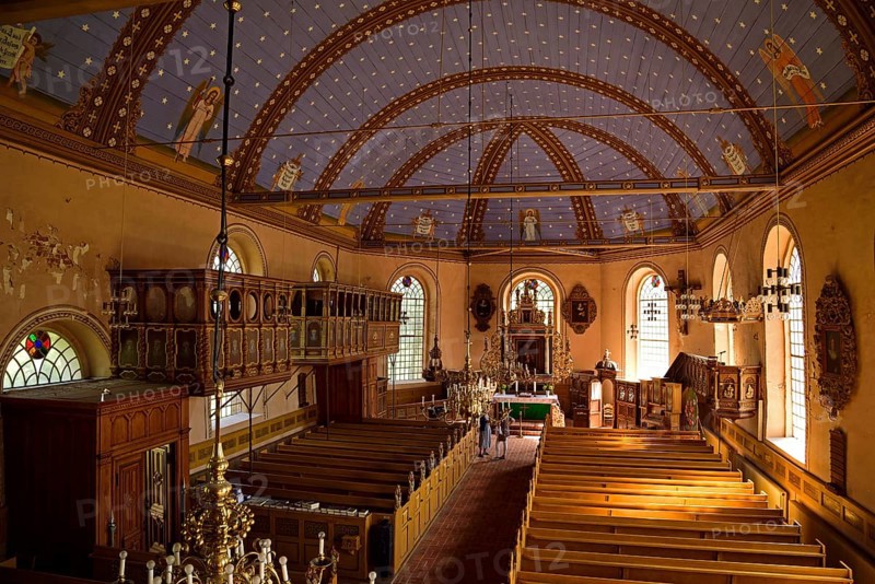 Europe, Germany, Lower Saxony, Altes Land near Hamburg, Hamburg Metropolitan Region, Jork-Estebrügge, Protestant St Martin's Church, built 1702, interior view, painted barrel vault, view to the altar, Hamburg, Hamburg, Federal Republic of Germany, Europe