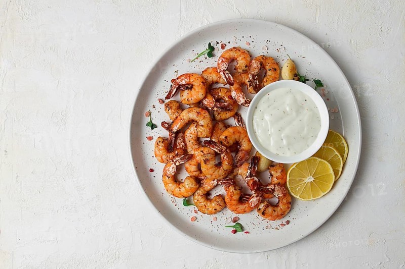 Fried shrimp, headless, with spices, grilled, homemade, no people
