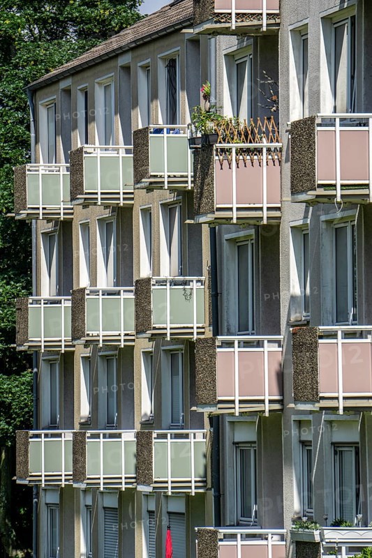 Apartment blocks, flats, residential districts, balconies, residential buildings, facades, real estate, Essen, North Rhine-Westphalia, Germany, Europe