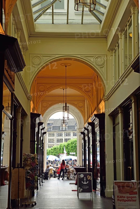 Germany, Hamburg, City, Alster Arcades, Mellin Passage, Hamburg's oldest passage, View to the Alsterfleet, Hamburg, Hamburg, Federal Republic of Germany, Europe