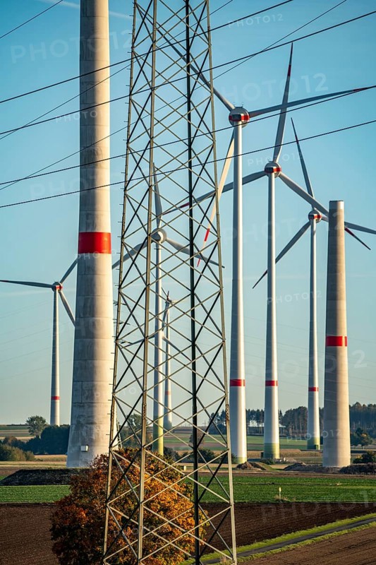 Wind farm near Bad Wünnenberg, Ostwestfalen Lippe, along the A44 motorway, North Rhine-Westphalia, Germany, Europe