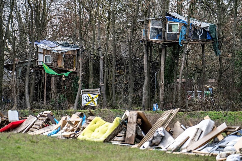 Barricades, obstacles, in the camp of climate activists in the rest of the village of Lützerath, which is the last place to be excavated at the Garzweiler 2 open-cast lignite mine, North Rhine-Westphalia, Germany, Europe