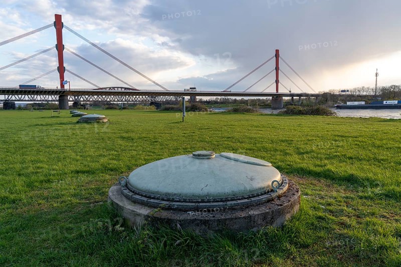 Rhine at Duisburg-Beeckerwerth, well for water extraction by bank filtrate from the Rhine, by the Beeckerwerth water extraction plants, for the supply of ThyssenKrupp Steel Werke, for process water, Beeckerwerth motorway bridge A42, Duisburg, North Rhine-Westphalia, Germany, Europe