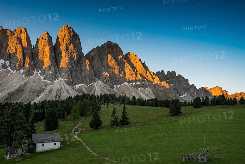 Sunrise, Glatschalm, Geislerspitzen, Villnöss Valley, Sass Rigais, Dolomites, South Tyrol, Italy, Europe