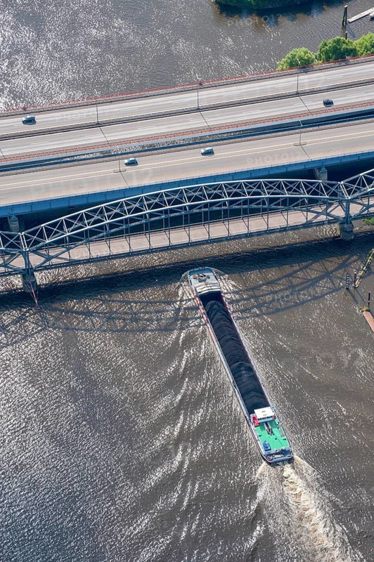 Barge under the Europabrücke and Alte Harburger Elbbrücke, Elbe, transport, coal, ore, aerial view, Hamburg, Germany, Europe