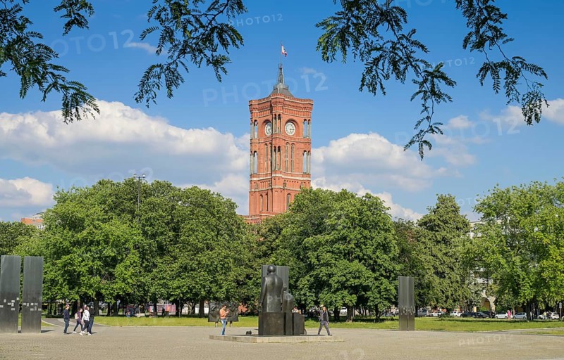 Marx-Engels-Forum, Rotes Rathaus, Rathausstraße, Mitte, Berlin, Germany, Europe