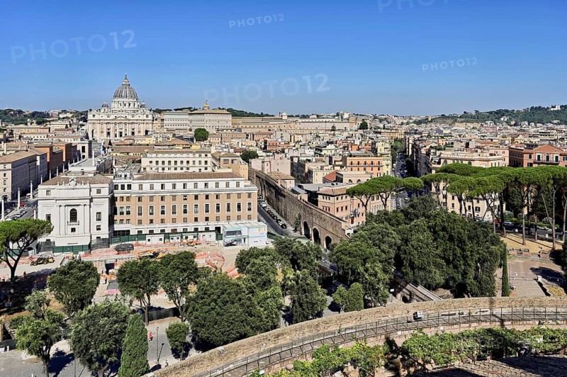 View from Castel Sant'Angelo to the Cathedral, St Peter's, St Peter's Basilica, Vatican Square, Vatican, Rome, Lazio, Italy, Europe