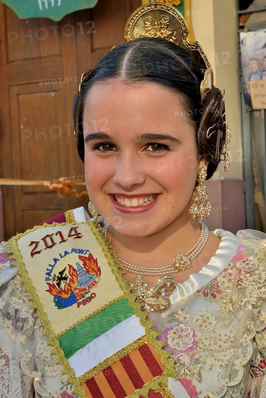 Girl from the Falla group "La Font" wearing traditional dress at the Las Fallas Spring Festival, Pego, Province of Alicante, Spain, Europe