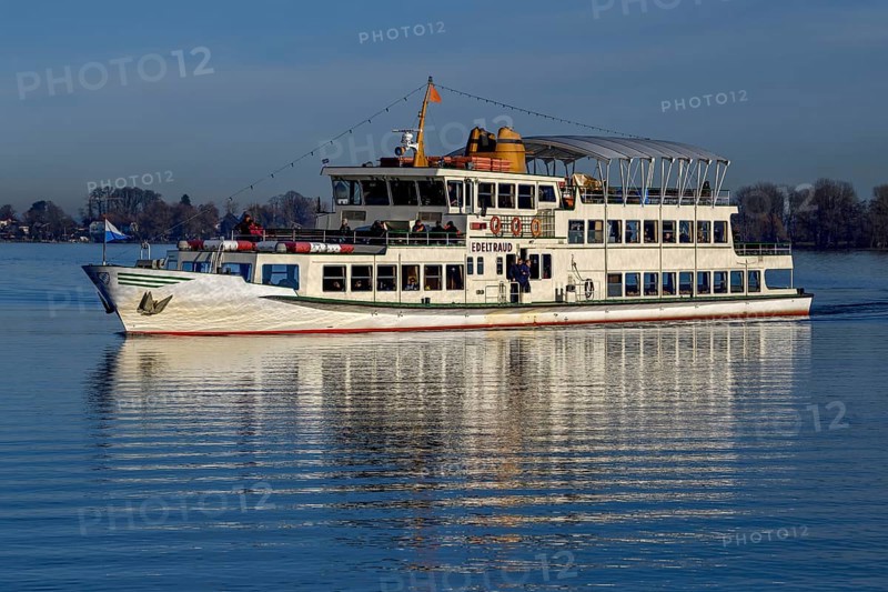 Excursion boat on the Chiemsee in winter, behind Fraueninsel, Upper Bavaria, Bavaria, Germany, Europe